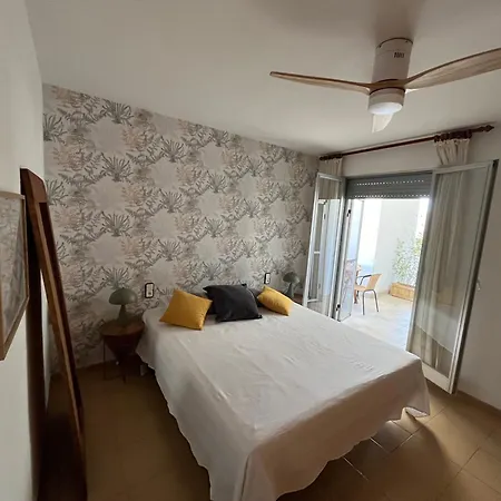 Apartamento Ca La Pepeta I Josep - Ebro Delta - Total Solar Eclipse 2026 - Sleeps 8 Deltebre